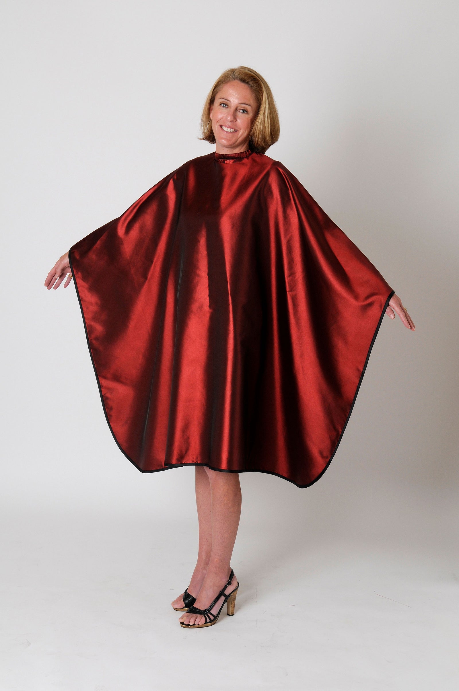 Glide Crimson Stain-proof Cape